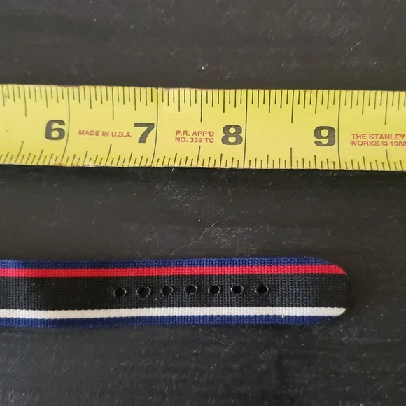 Vintage Spiro Agnew Stripe Band Collectible Wristwatch - Picture 5 of 6